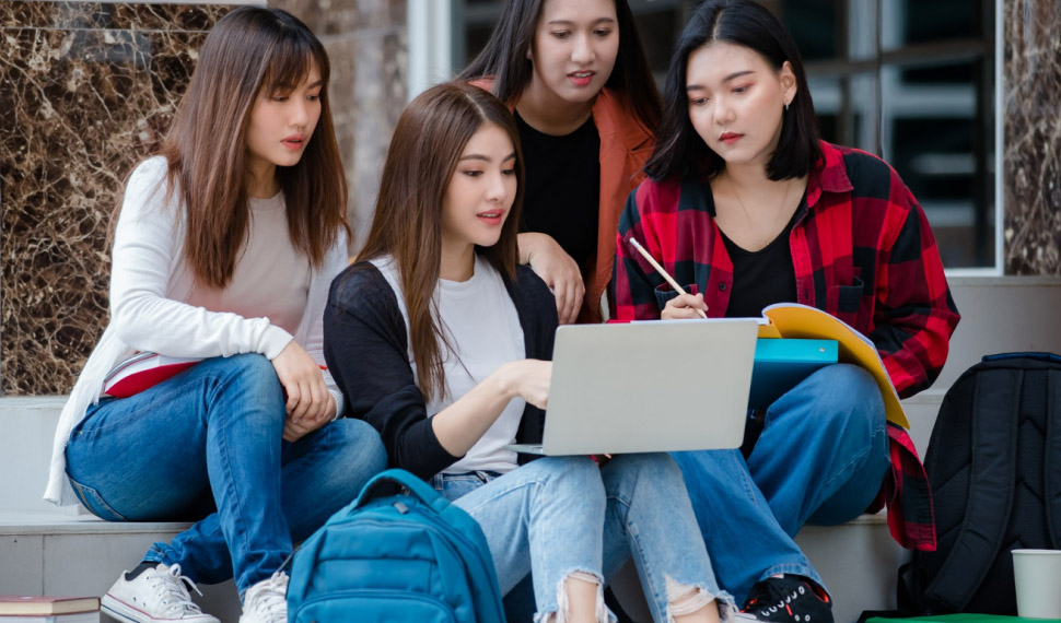 Video giới thiệu HƯƠNG NGUYỄN